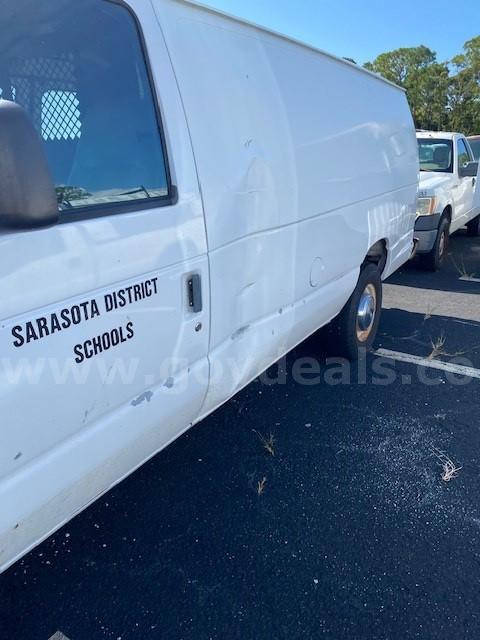 2004 Ford Econoline Ford Econoline Government Surplus Auction - Photo #2