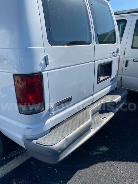 2006 Ford Econoline Ford Econoline Government Surplus Auction - Photo #4