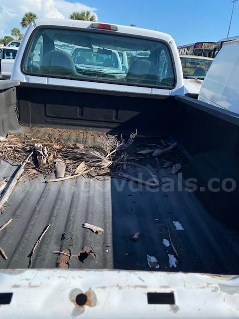 2005 Ford F-250 SD Ford F-250 Government Surplus Auction - Photo #4