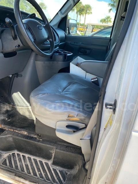 2006 Ford Econoline Ford Econoline Government Surplus Auction - Photo #3