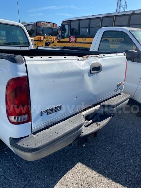 2004 Ford F-250 SD Ford F-250 Government Surplus Auction - Primary Photo