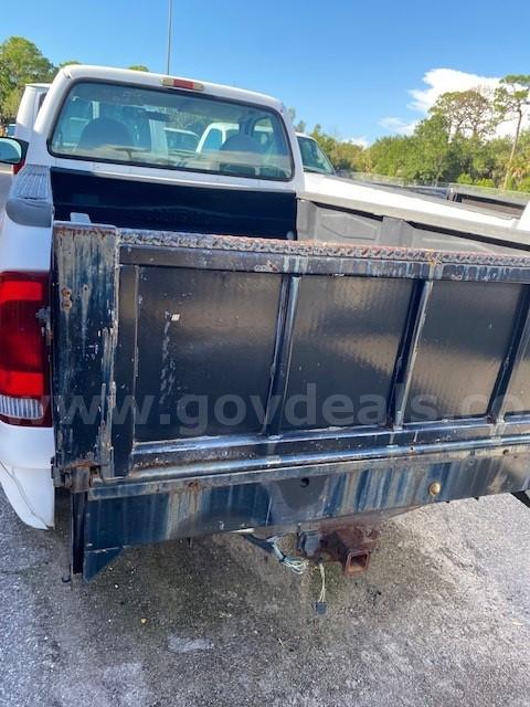 2002 Ford F-250 SD Ford F-250 Government Surplus Auction - Photo #4