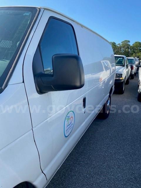 2006 Ford Econoline Ford Econoline Government Surplus Auction - Photo #2
