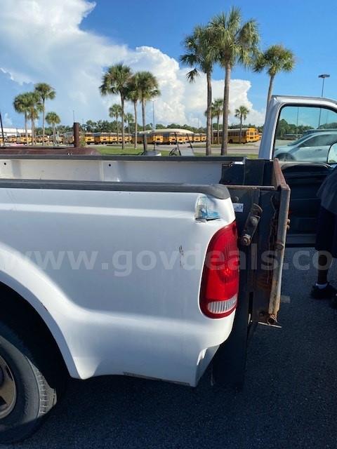 2005 Ford F-250 SD Ford F-250 Government Surplus Auction - Photo #3