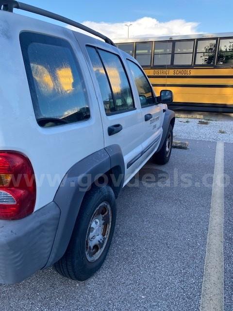 2004 Jeep Liberty Jeep Liberty Government Surplus Auction - Photo #2