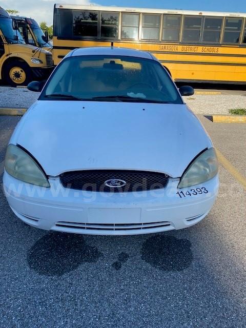 2005 Ford Taurus