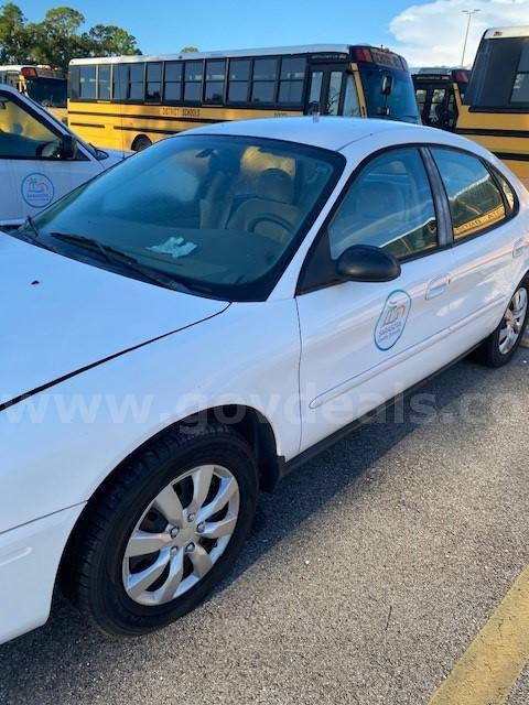 2005 Ford Taurus Ford Taurus Government Surplus Auction - Photo #2