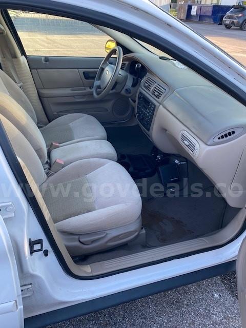 2005 Ford Taurus Ford Taurus Government Surplus Auction - Photo #5