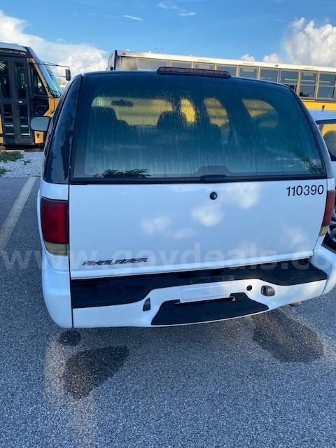2004 Chevrolet Blazer Chevrolet Blazer Government Surplus Auction - Photo #3