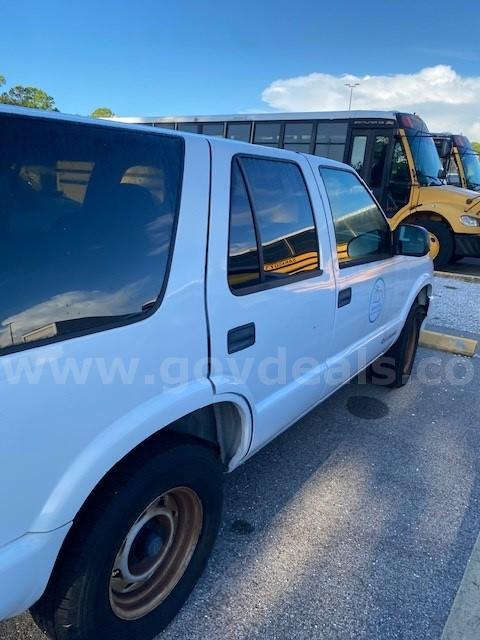 2004 Chevrolet Blazer Chevrolet Blazer Government Surplus Auction - Photo #4