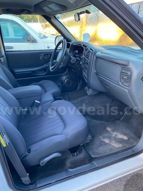 2004 Chevrolet Blazer Chevrolet Blazer Government Surplus Auction - Photo #5