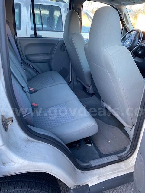 2006 Jeep Liberty Jeep Liberty Government Surplus Auction - Photo #4