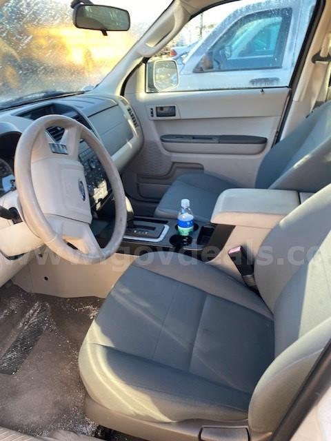 2009 Ford Escape Ford Escape Government Surplus Auction - Photo #3