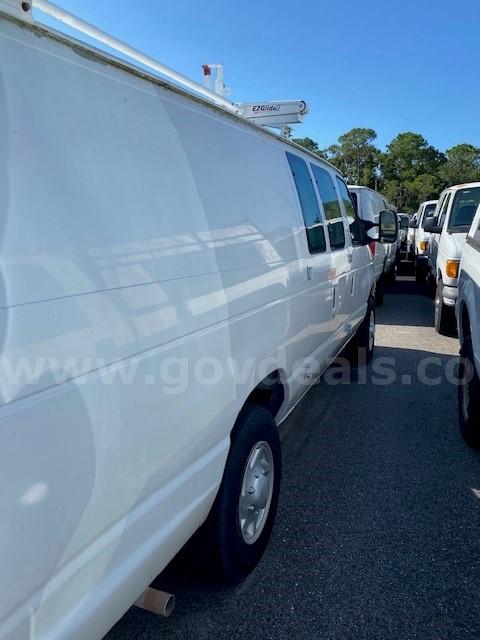 2013 Ford Econoline Ford Econoline Government Surplus Auction - Photo #2