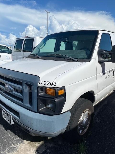 2013 Ford Econoline Ford Econoline Government Surplus Auction - Primary Photo