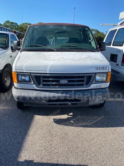 2006 Ford Econoline Ford Econoline Government Surplus Auction - Photo #2