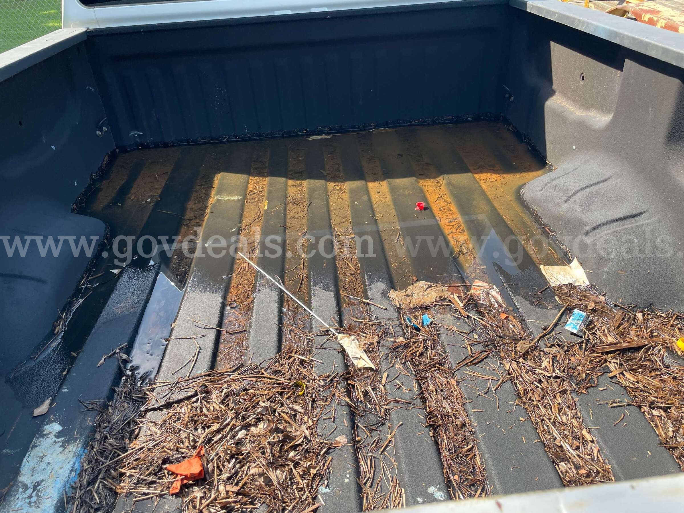 2010 Nissan Titan - MUST BE TOWED Nissan Titan Government Surplus Auction - Photo #6