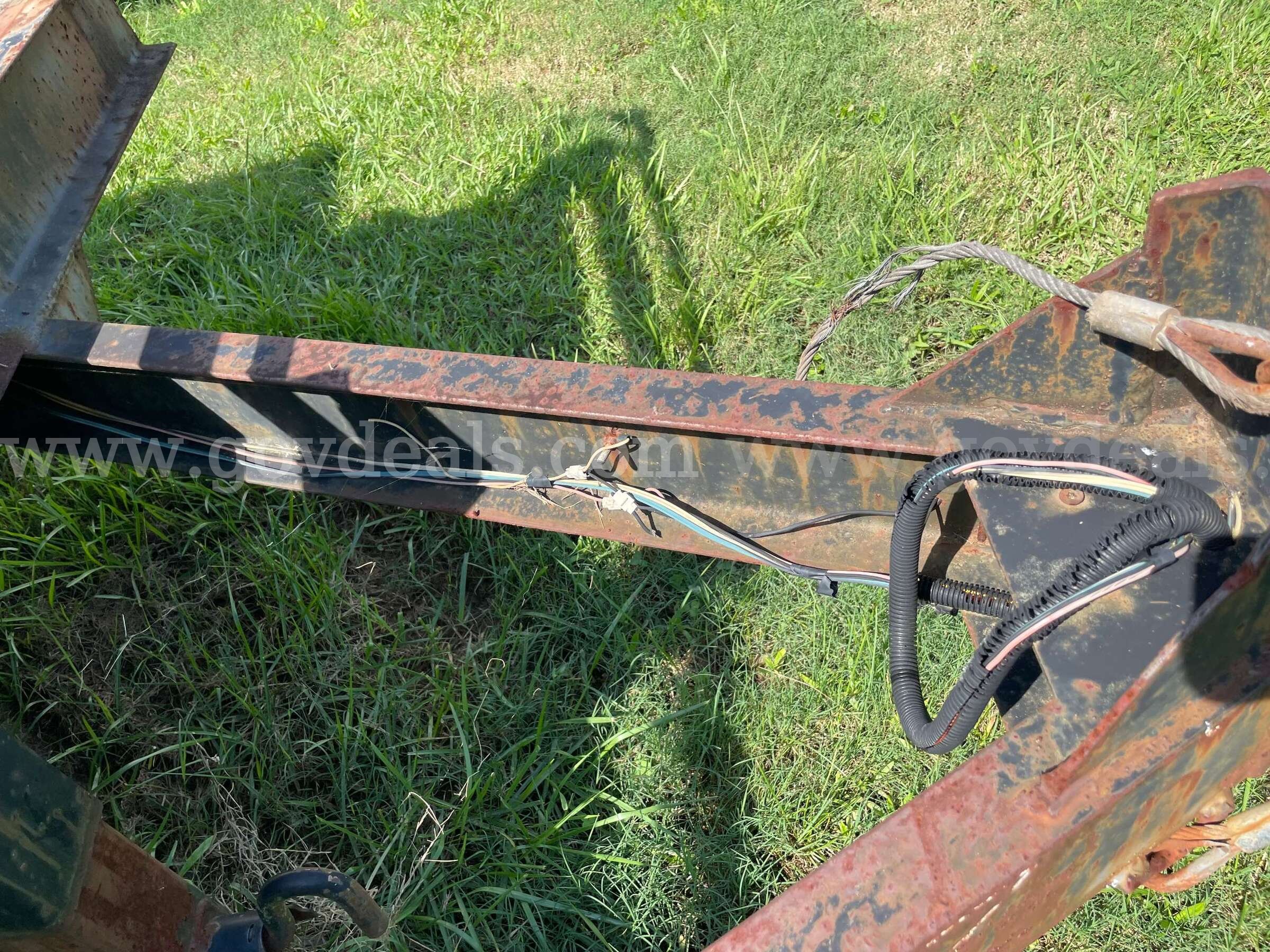 Flatbed Trailer   Government Surplus Auction - Photo #6