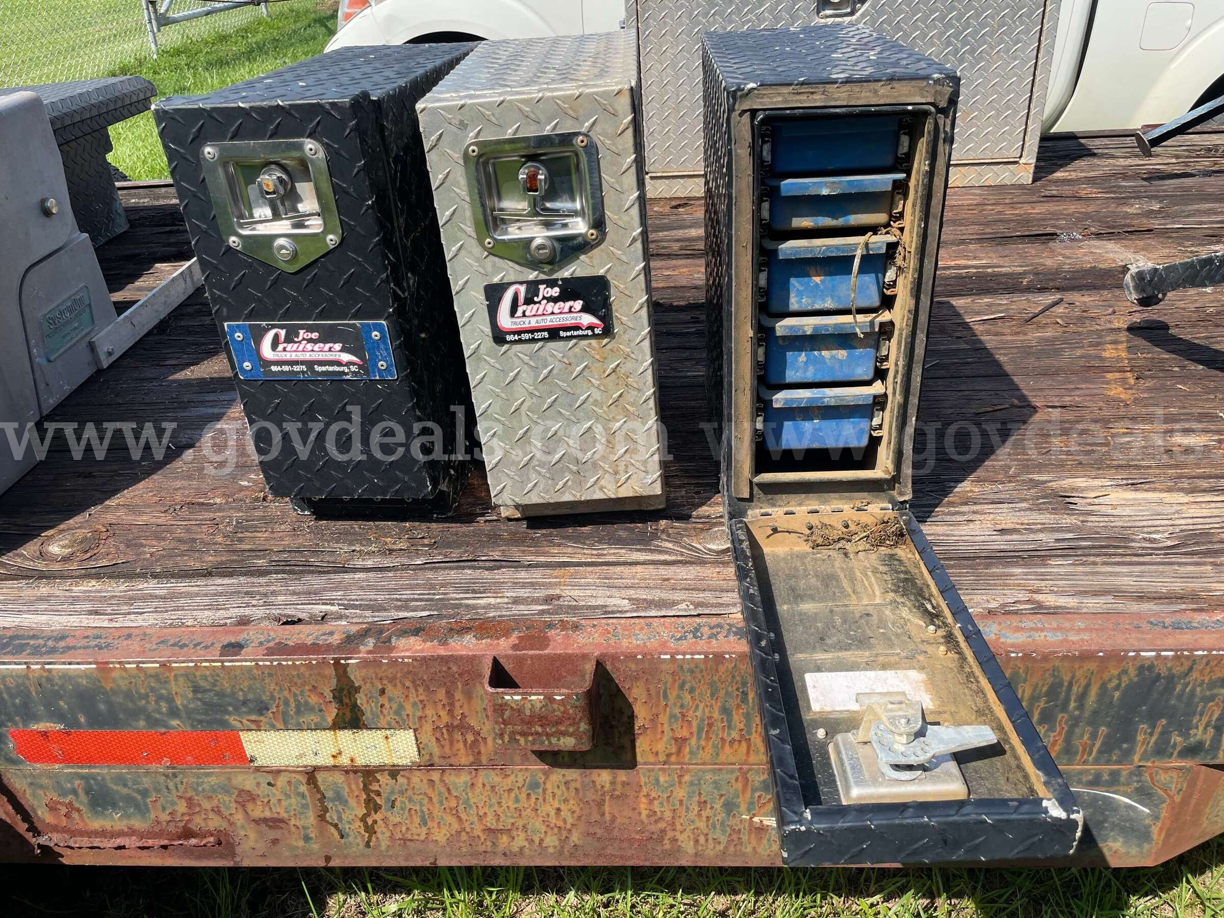 Lot of (3) Tool Boxes   Government Surplus Auction - Photo #2