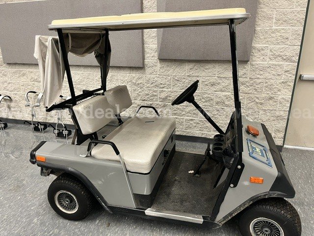 Early 90's model EZGO Golf Cart.   Government Surplus Auction - Primary Photo