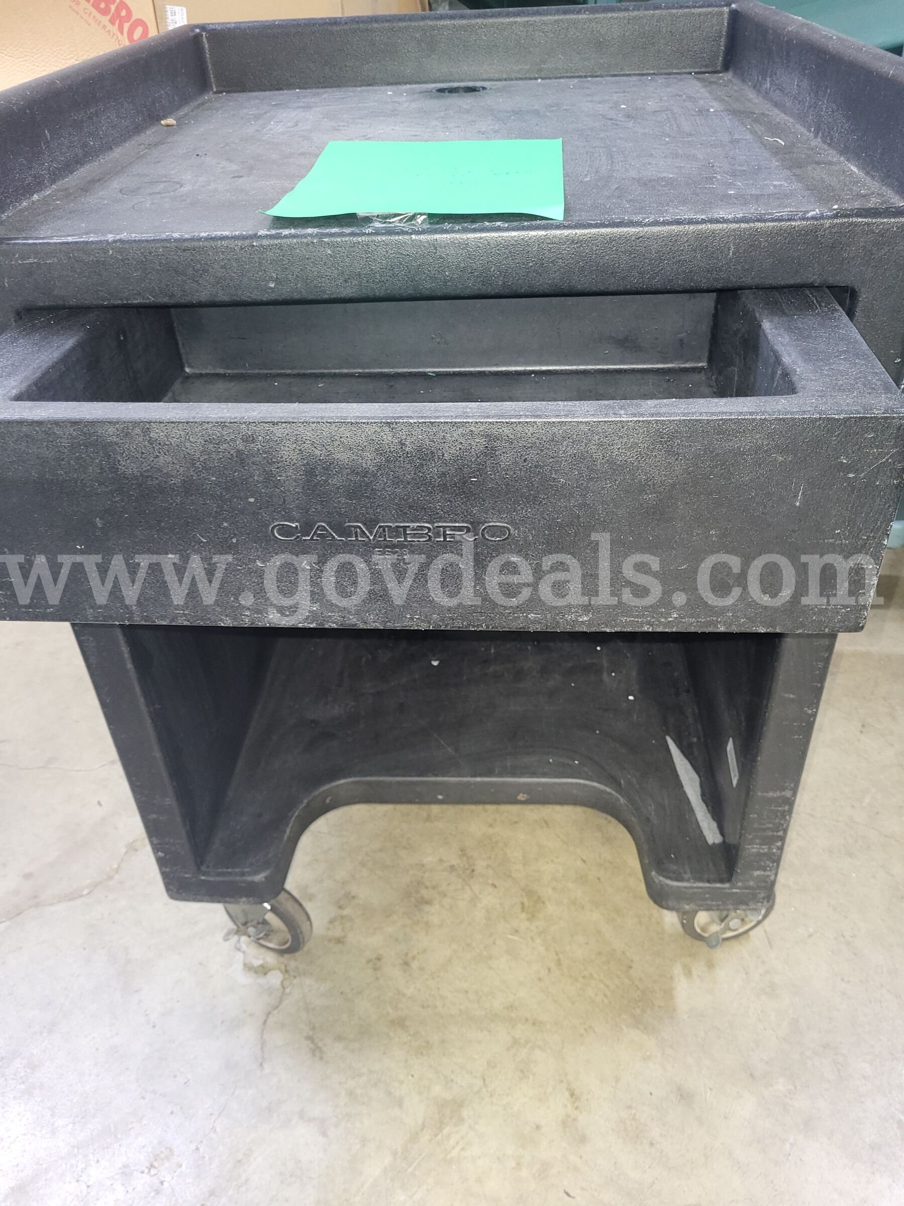 Point of Sale Cart Cambro  Government Surplus Auction - Photo #3