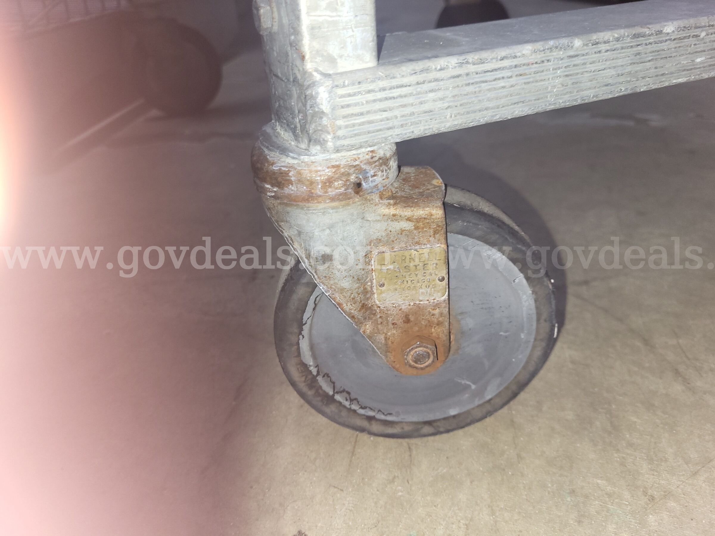 Sheet Pan Cart Cres-Cor  Government Surplus Auction - Photo #2