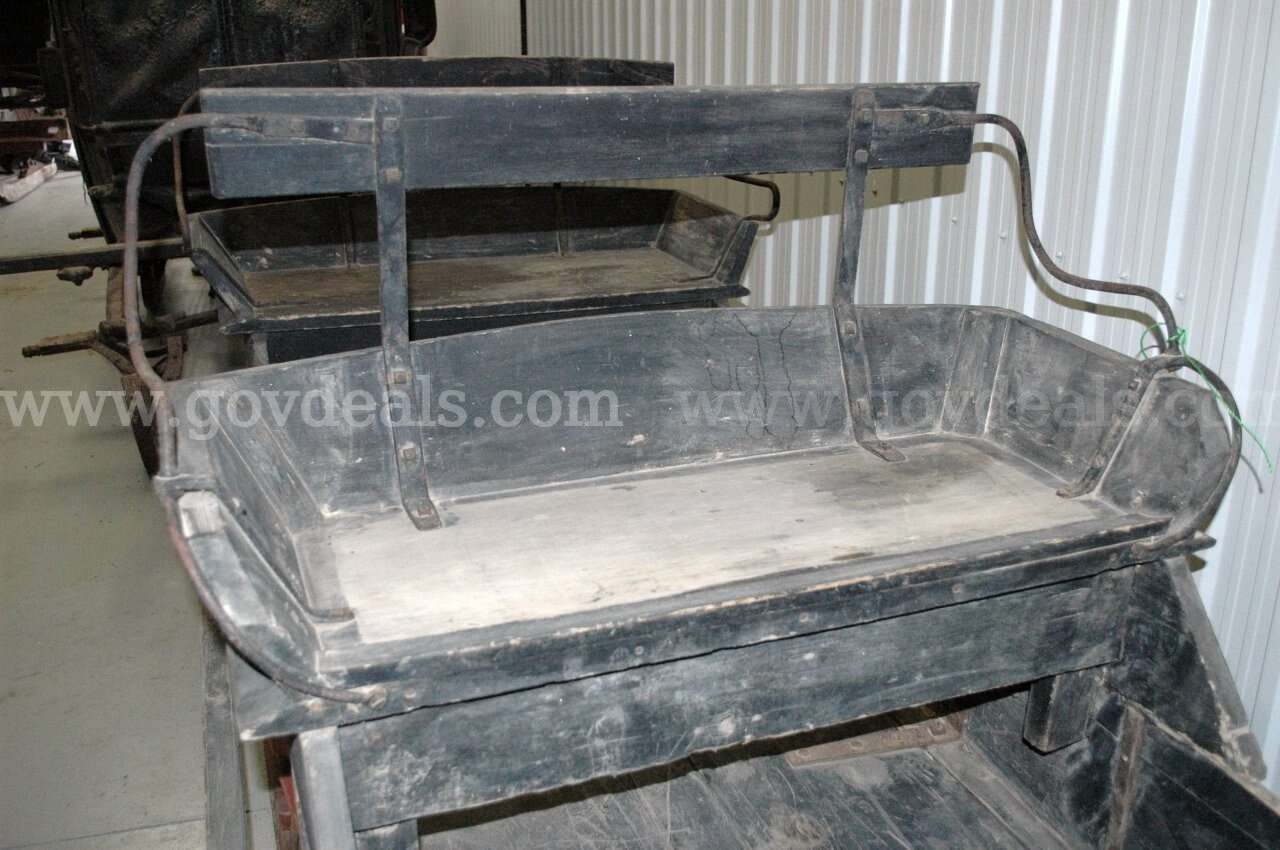 Double sleigh/cutter   Government Surplus Auction - Photo #3