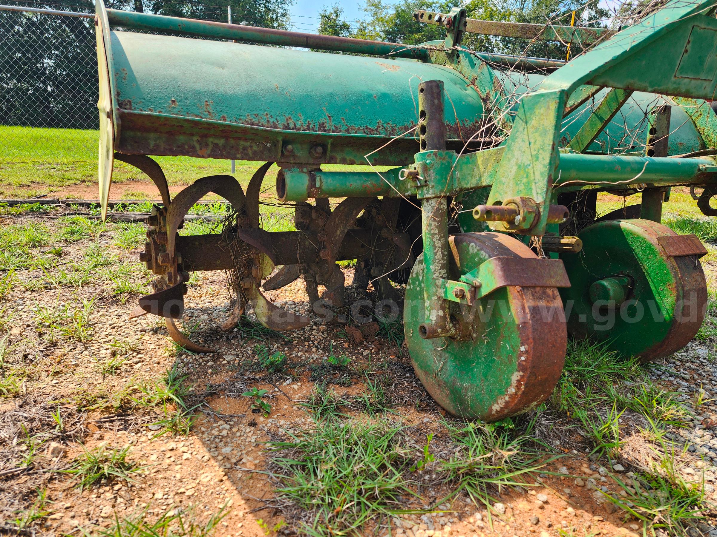 3 Point Hitch Rotary Tiller LONG MFG. CO 1537 Government Surplus Auction - Photo #2