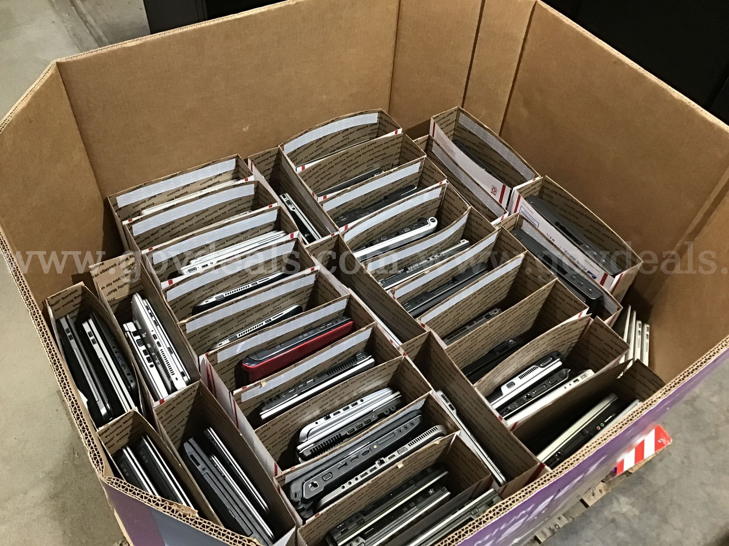 Lot 19 - 98 Laptop Computers - 385lbs including gaylord box and pallet  385lbs Government Surplus Auction - Photo #2