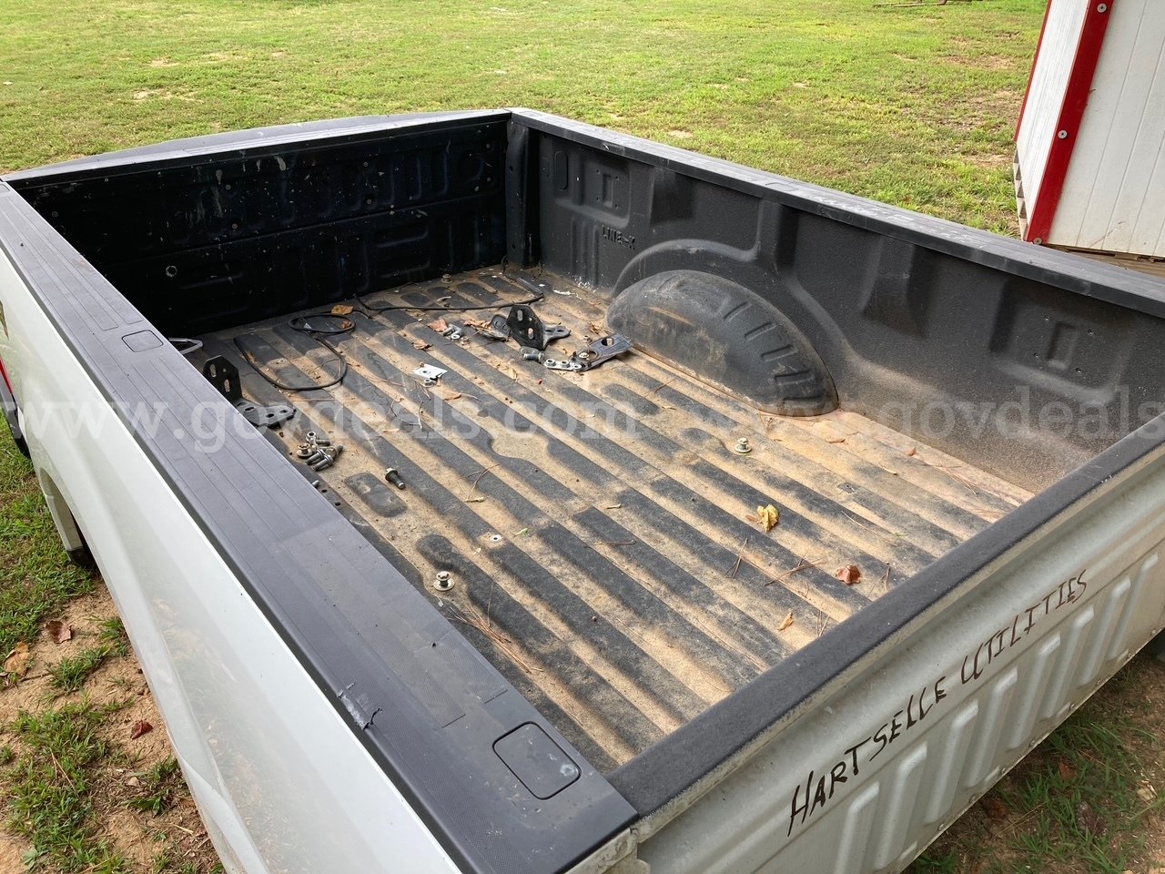 2019 F-250 Truck Bed with Bumper Ford F-250 Government Surplus Auction - Photo #5