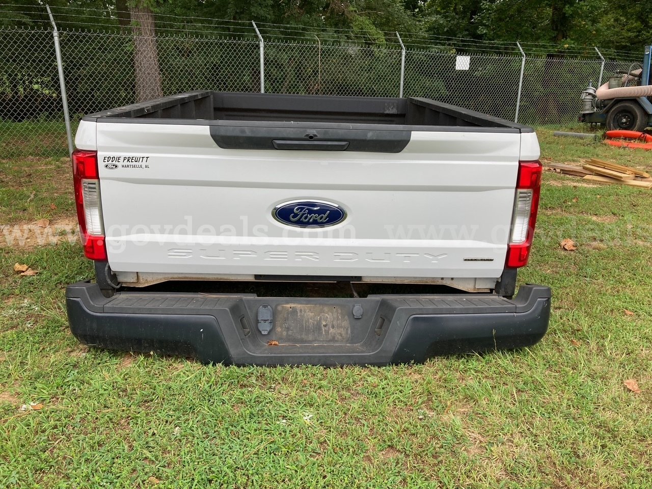 2019 F-250 Truck Bed with Bumper Ford F-250 Government Surplus Auction - Photo #6