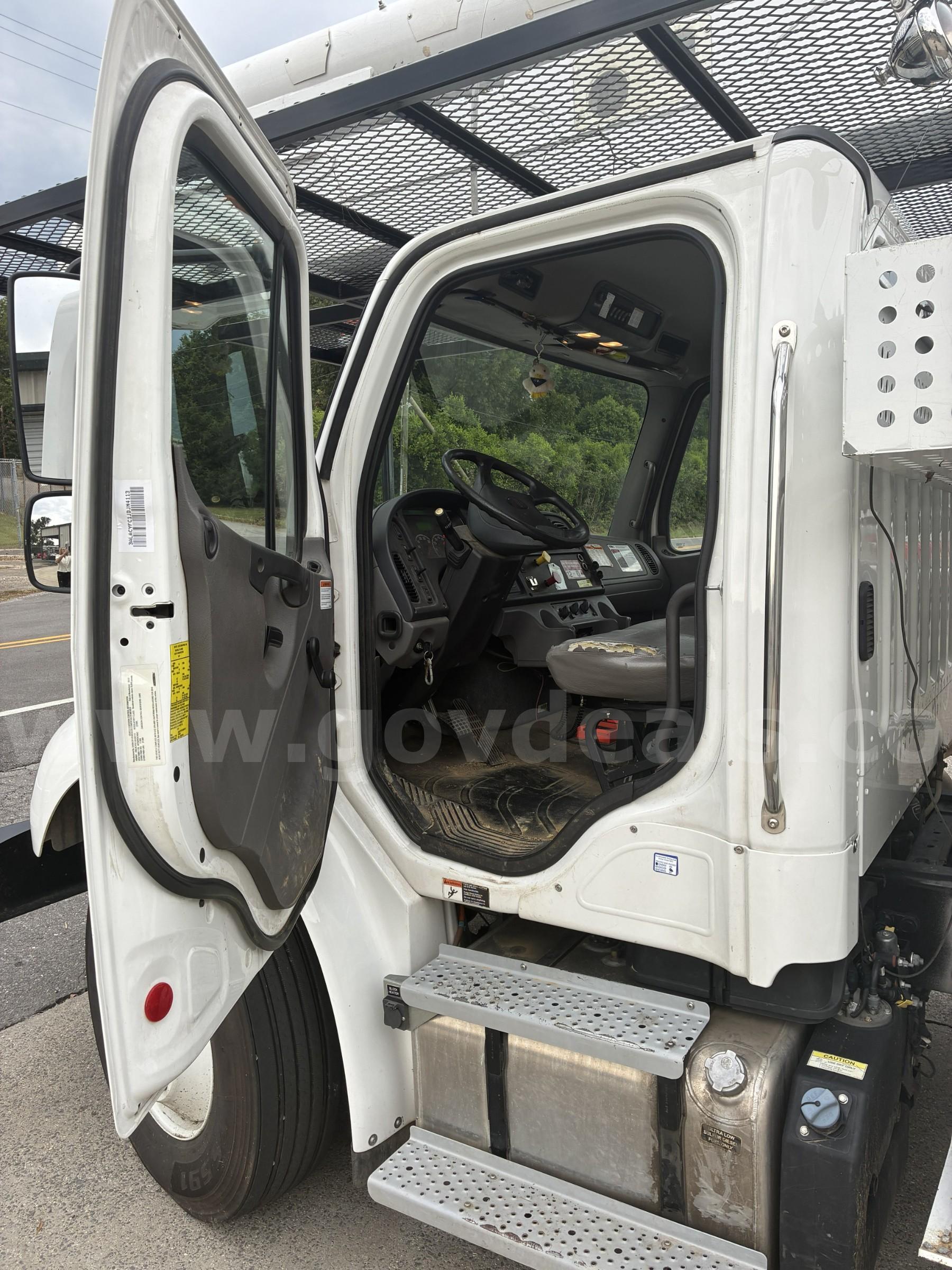 2018 Freightliner M2 106 Medium Duty Freightliner 106 Government Surplus Auction - Photo #6