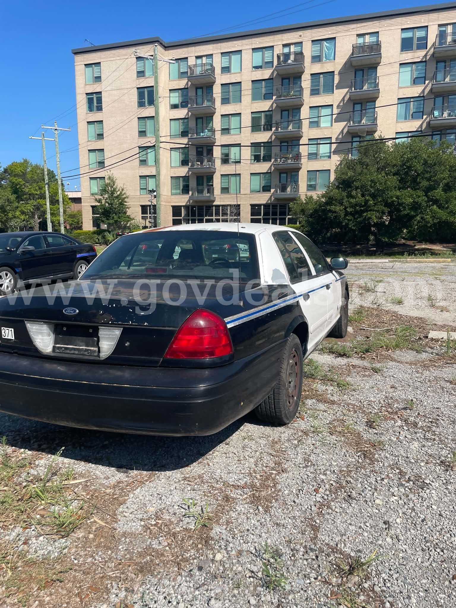 2005 FORD CROWN VICTORIA PV371 FORD CROWN VICTORIA Government Surplus Auction - Photo #6