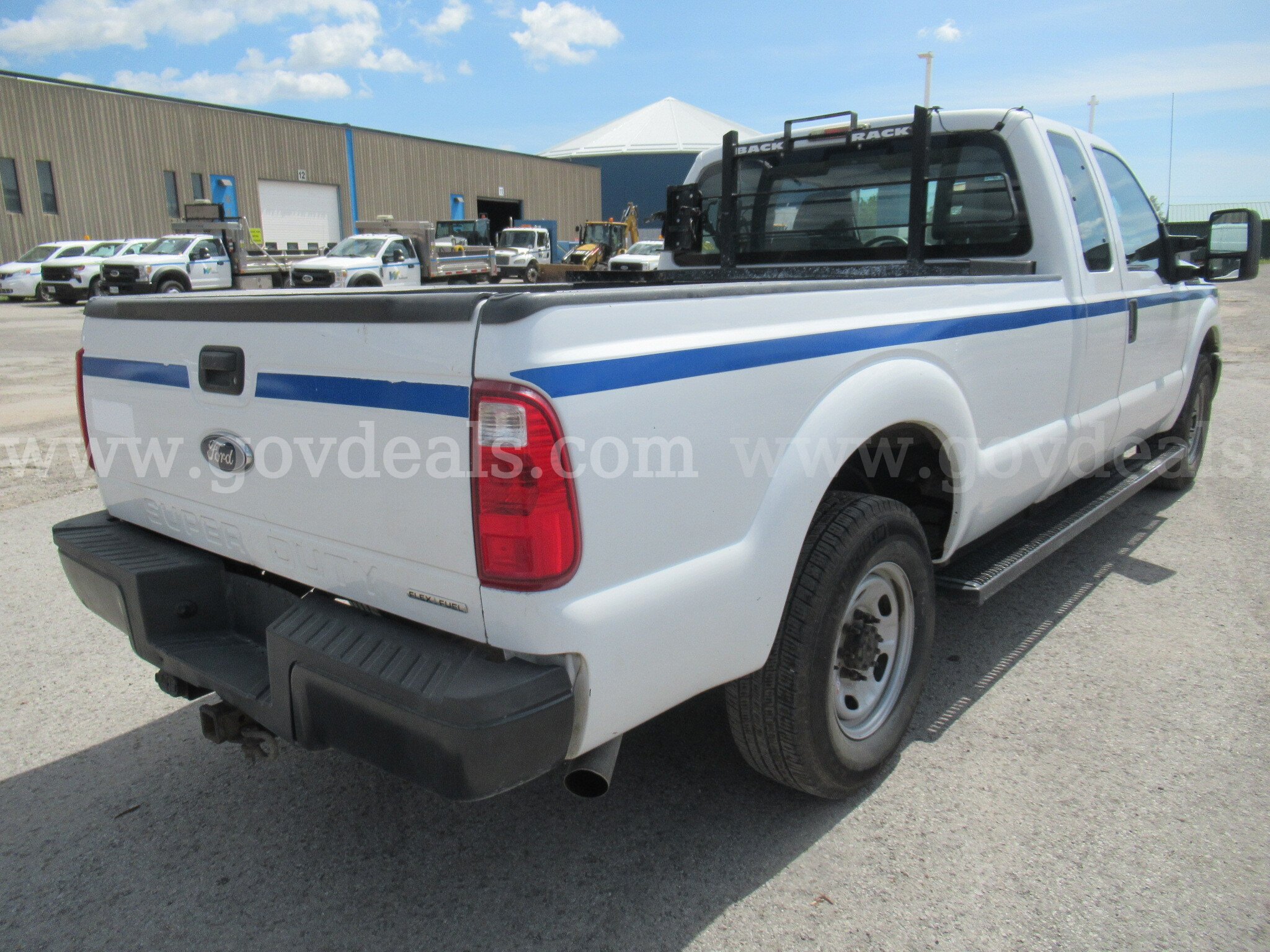 2016 Ford F-250 SD XL 2WD Ford F-250 Government Surplus Auction - Photo #2