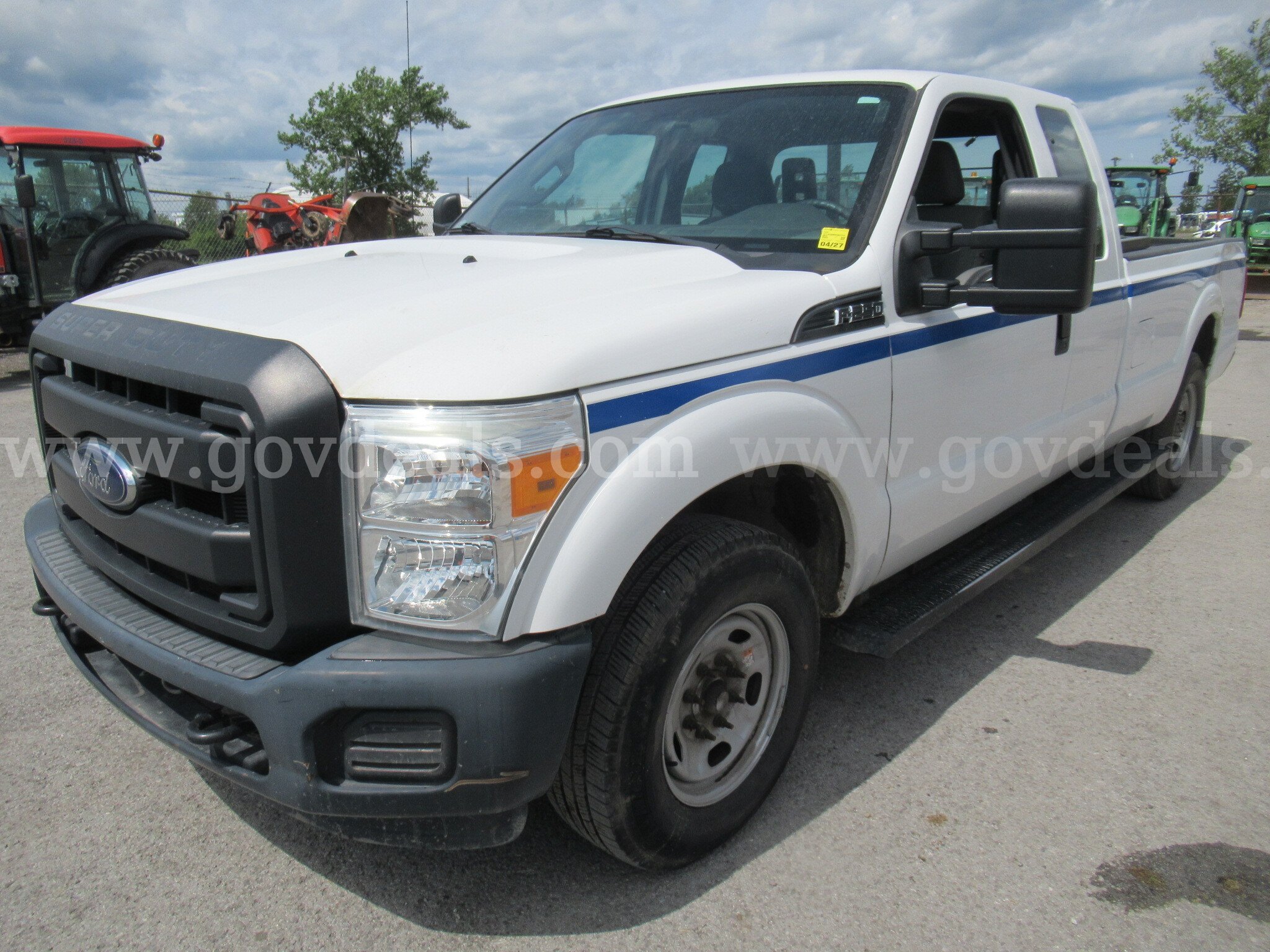2016 Ford F-250 SD XL 2WD Ford F-250 Government Surplus Auction - Photo #4