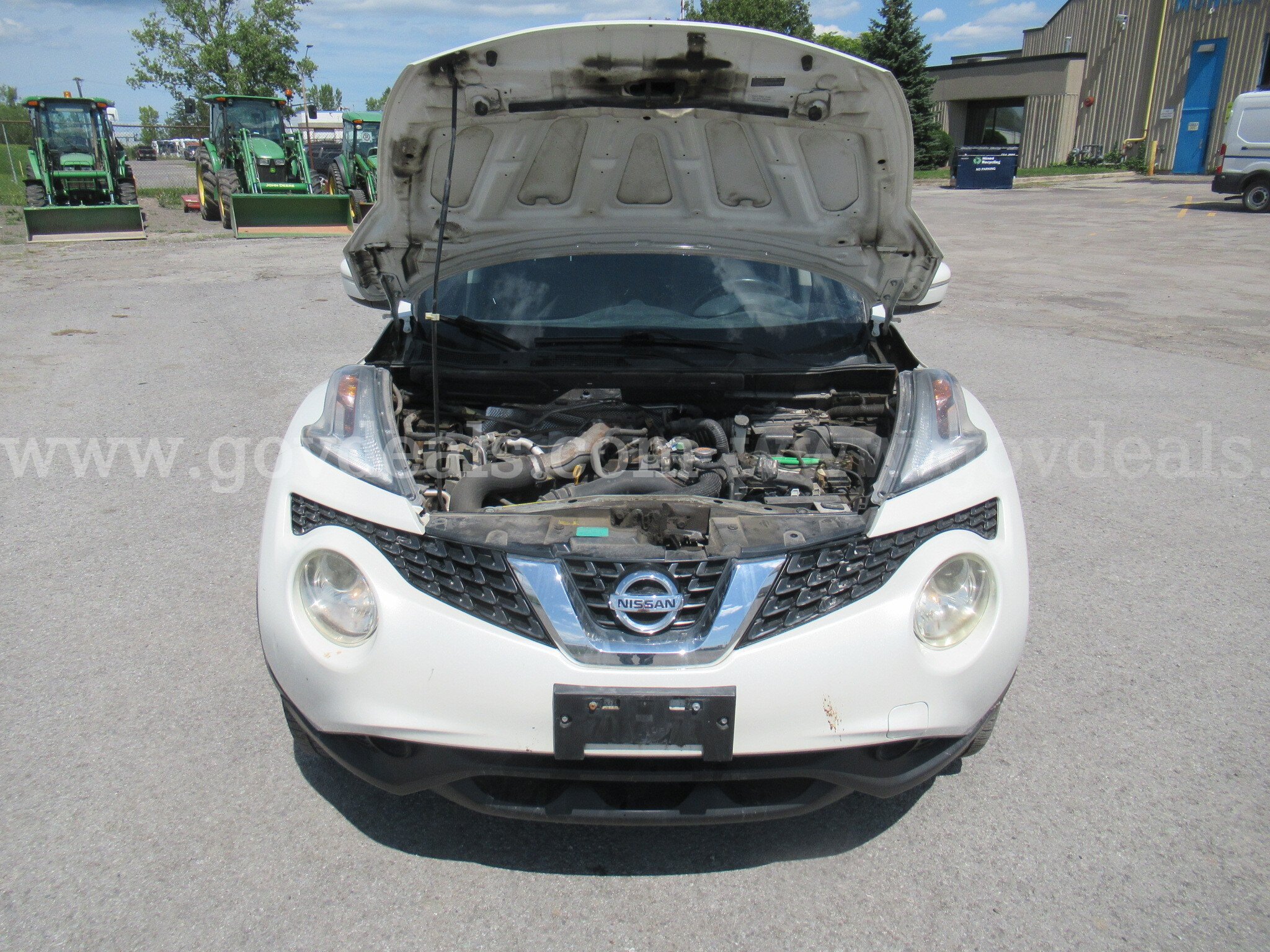 2016 Nissan Juke SV AWD Nissan Juke Government Surplus Auction - Photo #5