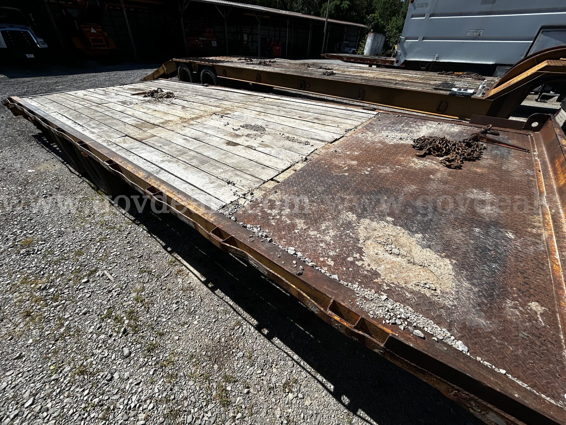 1998 The Lone Star Dual Axle Equipment Trailer with Fold-Down Ramps - T1192 Lone Star T1192 Government Surplus Auction - Photo #3