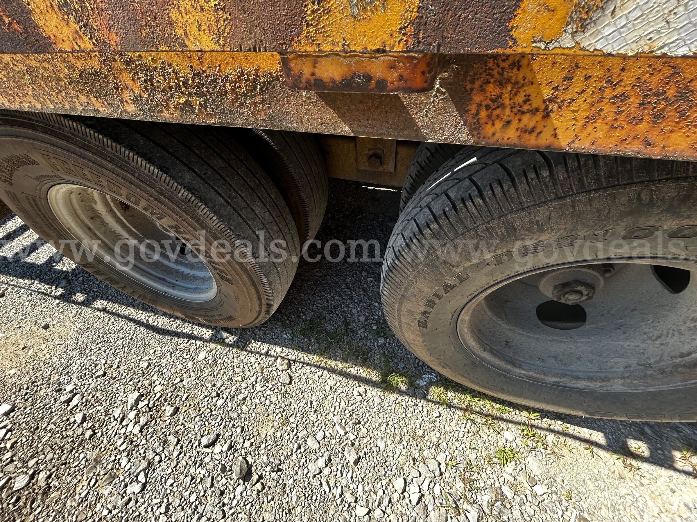 1998 The Lone Star Dual Axle Equipment Trailer with Fold-Down Ramps - T1192 Lone Star T1192 Government Surplus Auction - Photo #4