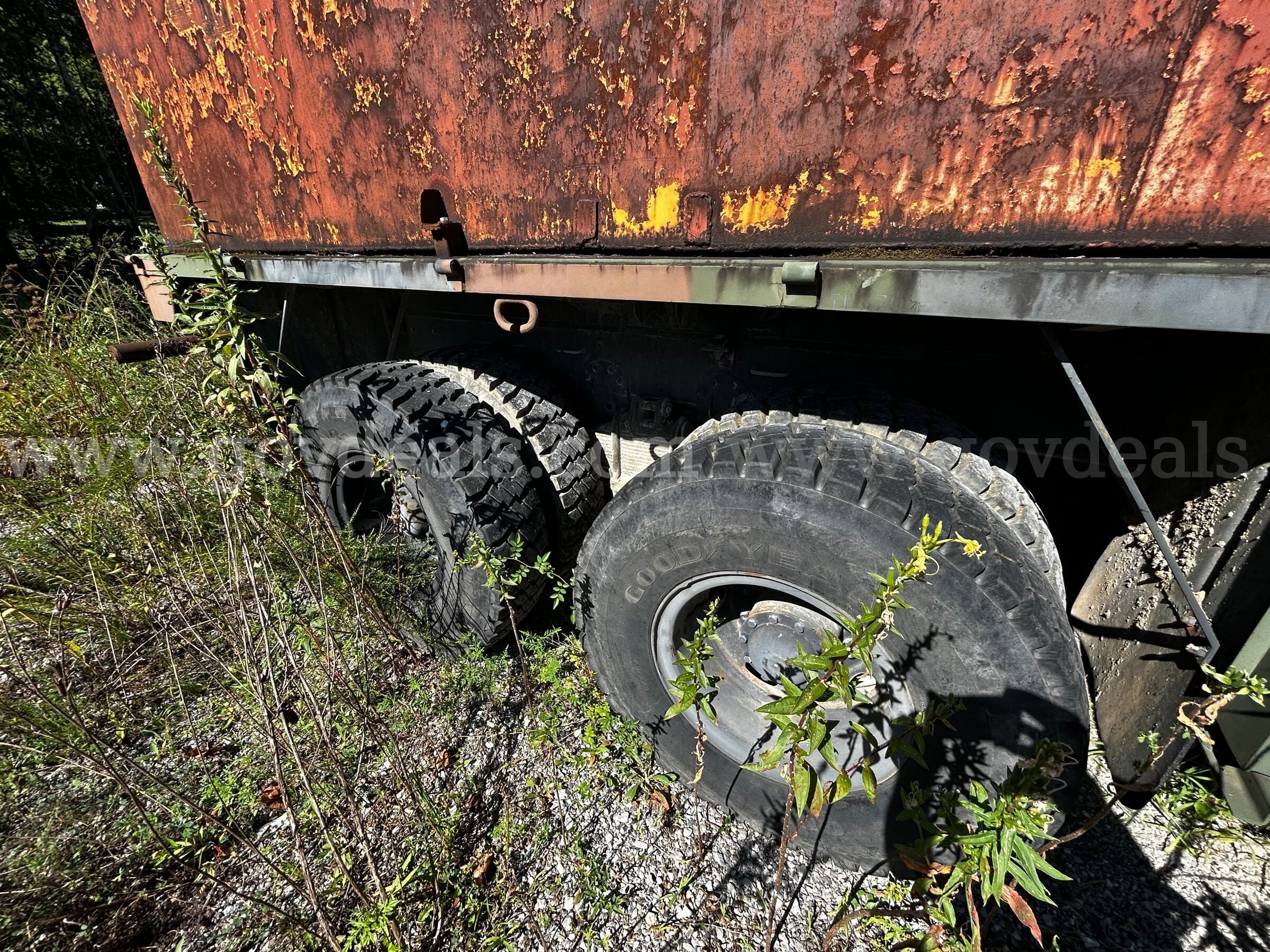 AM General 5-Ton Military Cargo Truck with Front Winch (Water Truck) AM General  Government Surplus Auction - Photo #5