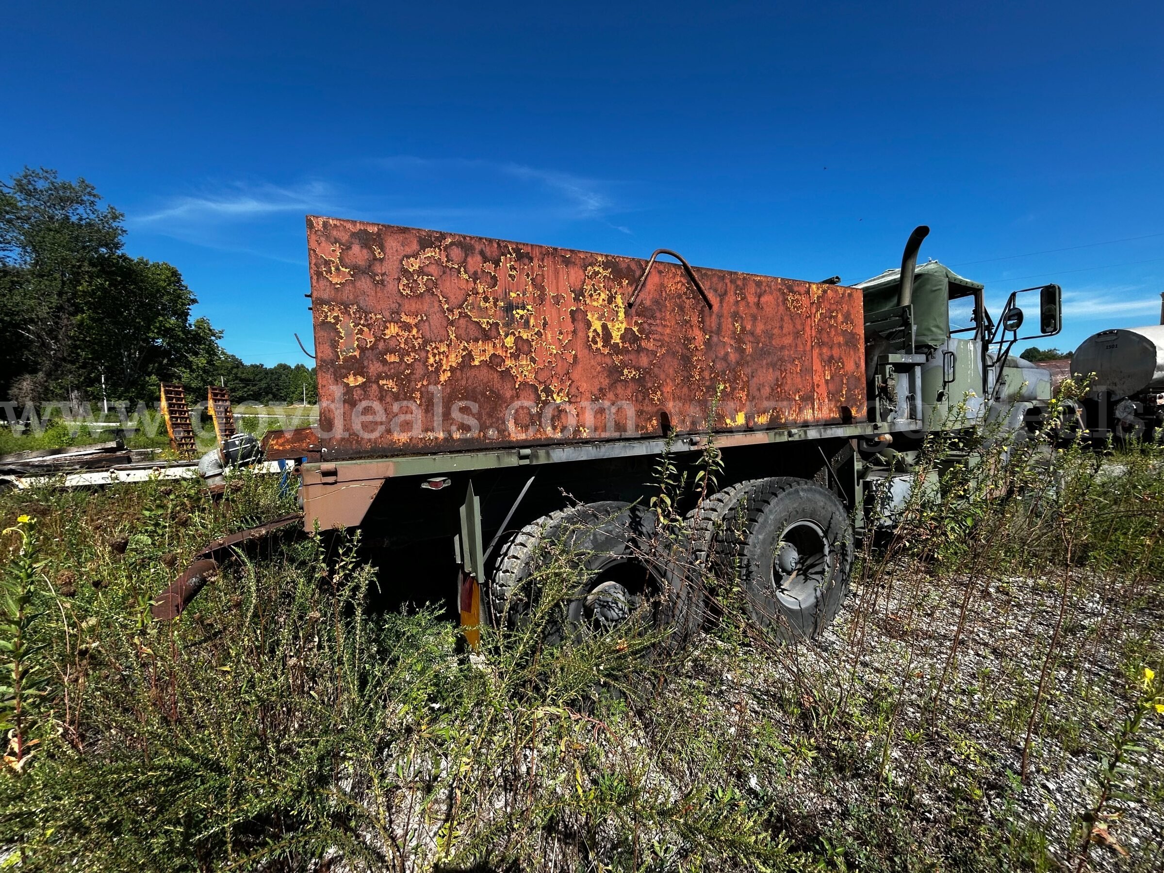 AM General 5-Ton Military Cargo Truck with Front Winch (Water Truck) AM General  Government Surplus Auction - Photo #6