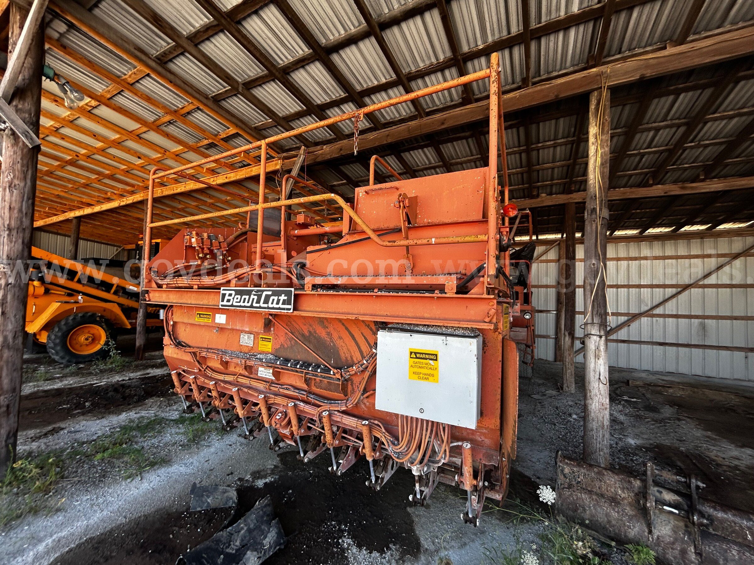 2005 BearCat Mfg. BC2002T Highway Maintenance Machine with CRC Computerized Rate Control