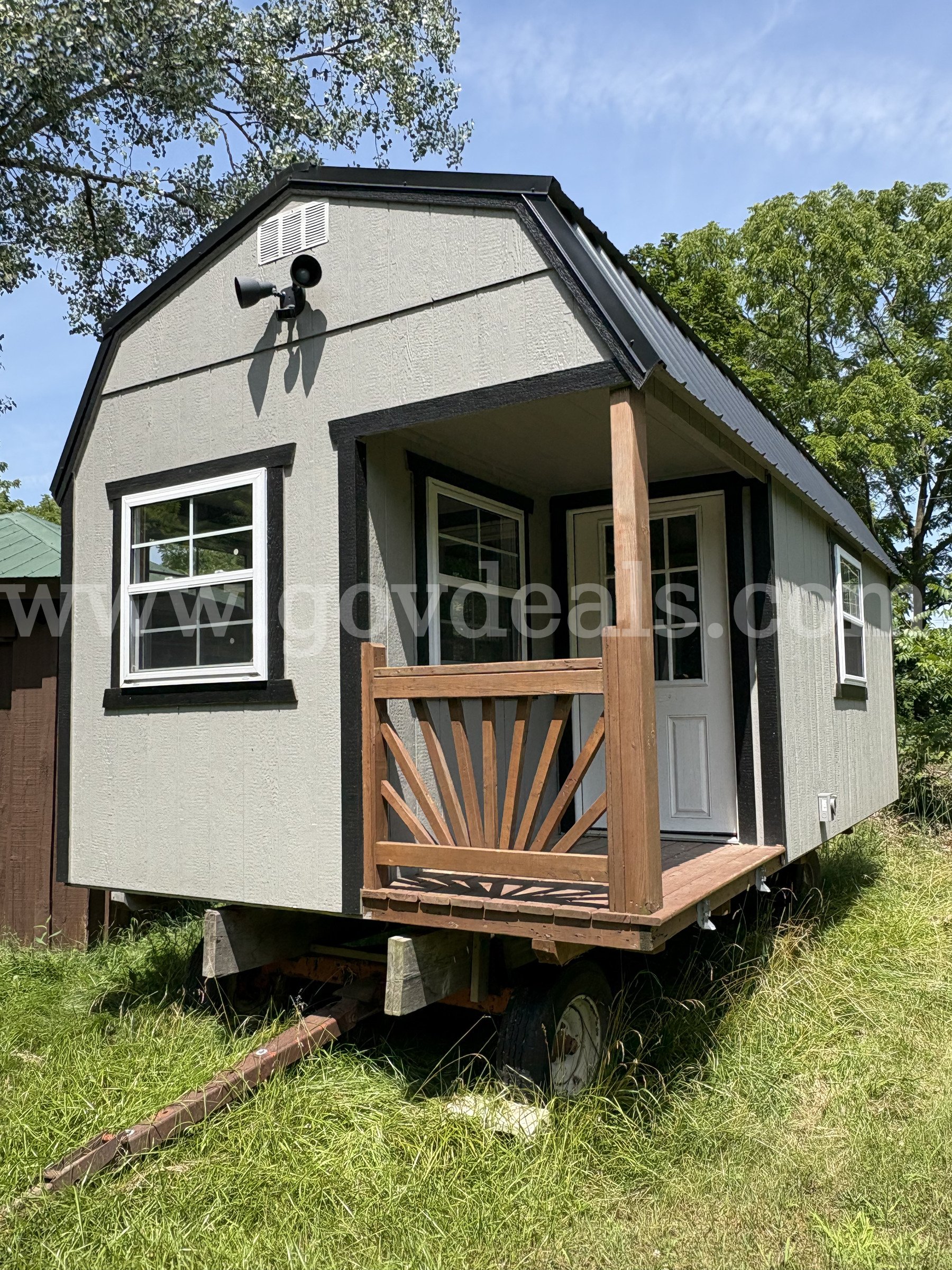 Mini-Barn Shed with Electrical Supply - 13.75 ft. x 20 ft. x 10 ft.   Government Surplus Auction - Primary Photo