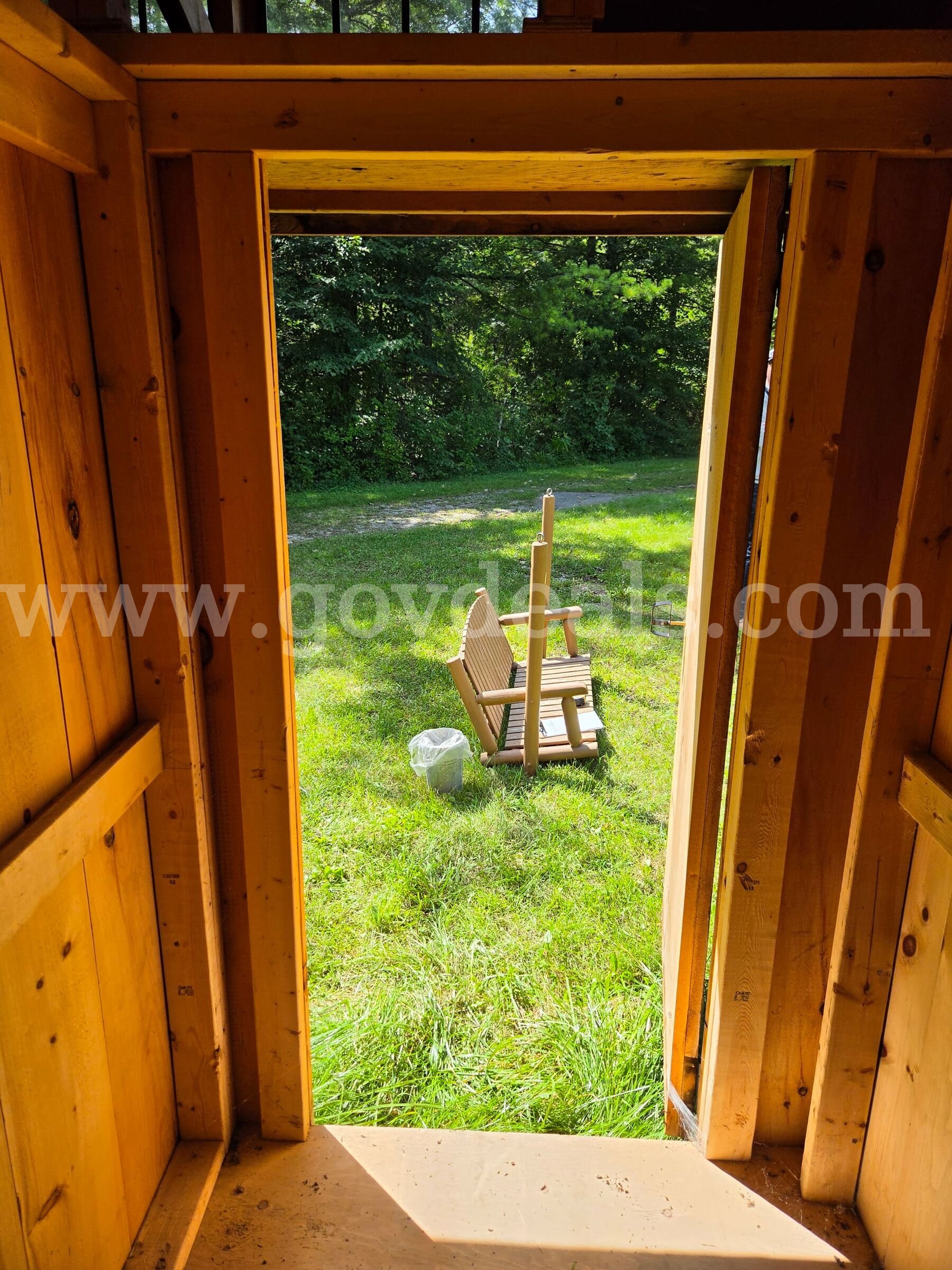Change House Shed with Double Doors and Divider - 9.25 ft. x 6.4 ft. x 8.3 ft.   Government Surplus Auction - Photo #6