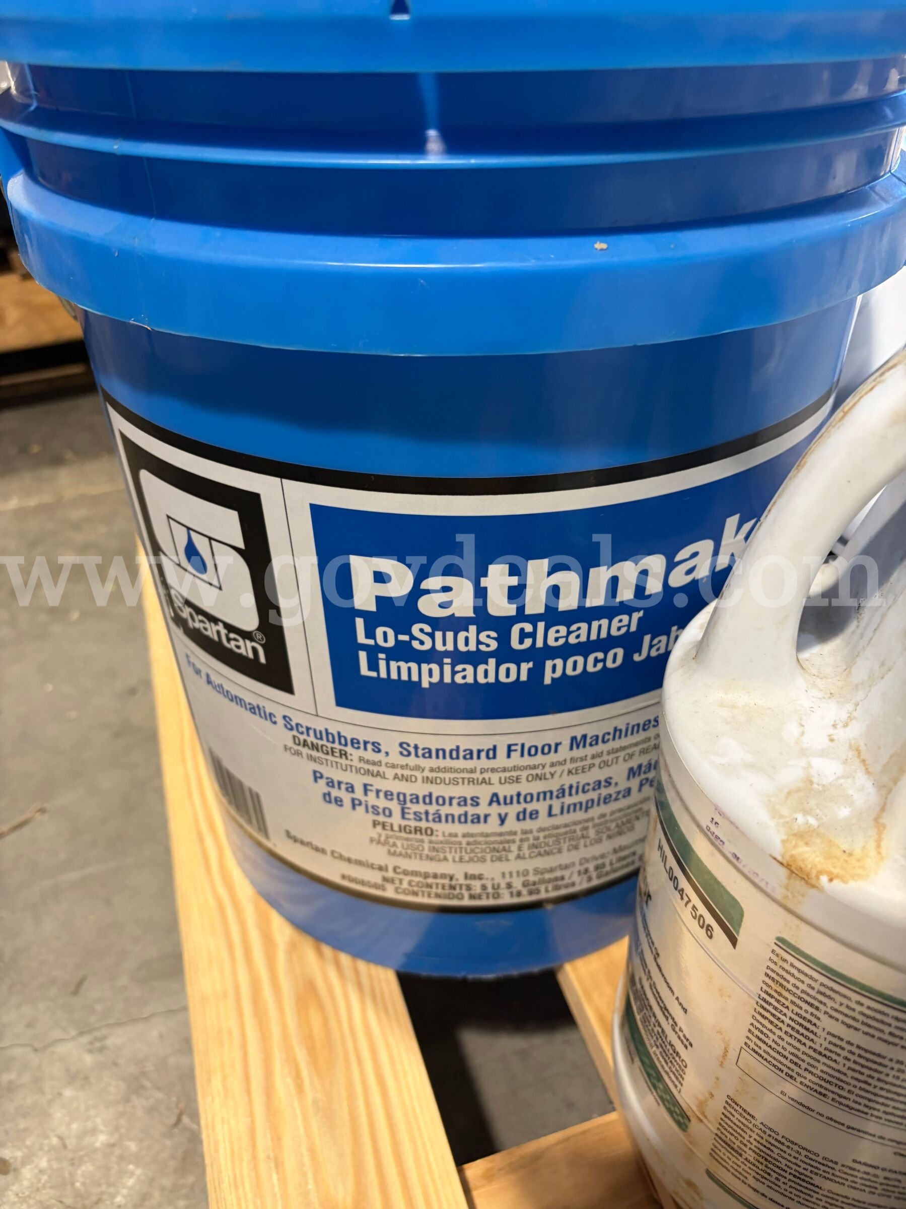 Floor Wax & Finish Waxie-Explorer  Government Surplus Auction - Photo #2