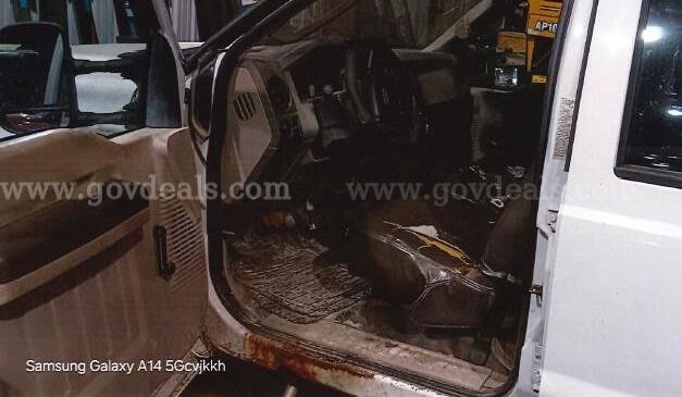 2009 Ford F-350 SD Ford F-350 Government Surplus Auction - Photo #5
