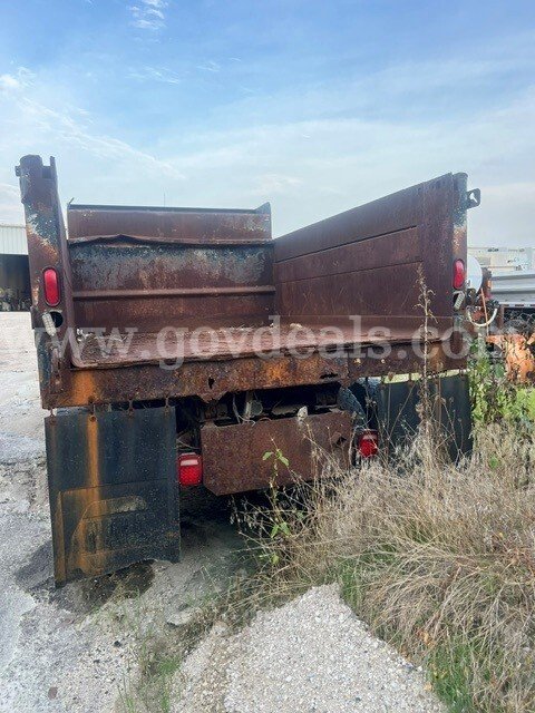 1995 International 4700 Dump Truck International 4700 Government Surplus Auction - Photo #3