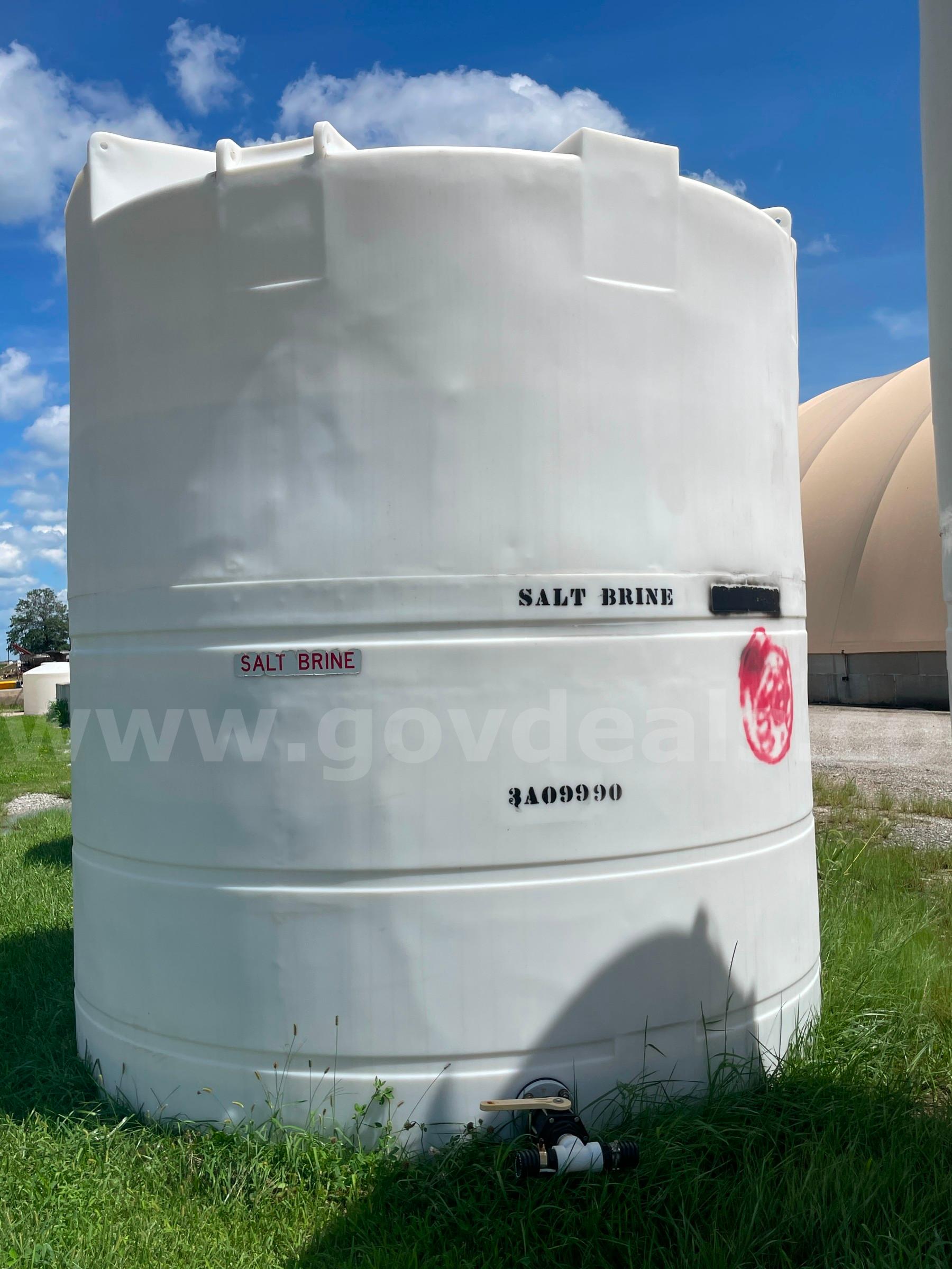 Lot 3 - 6,000 Gallon Bulk Storage Poly Tank