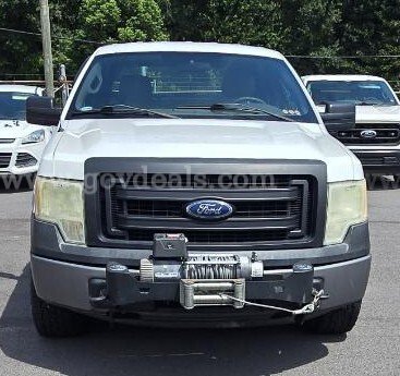 2014 Ford F-150 XL SuperCrew 5.5-ft. Bed 4WD Ford F-150 Government Surplus Auction - Photo #2