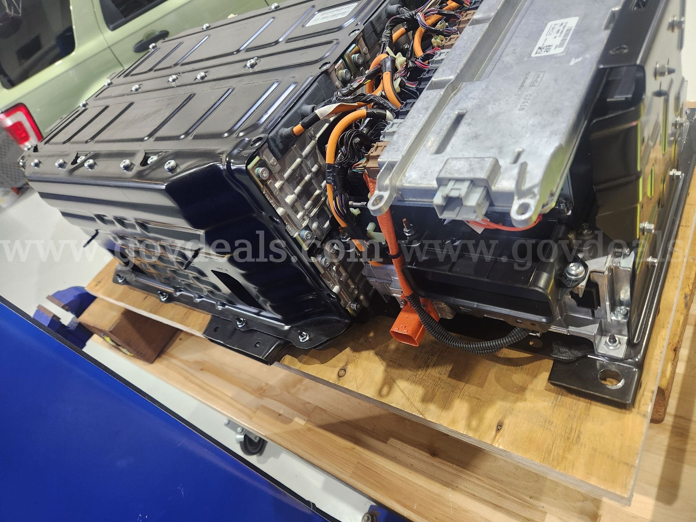 2013 FORD C Max battery pack assembly FORD C Max Hybrid Government Surplus Auction - Photo #2