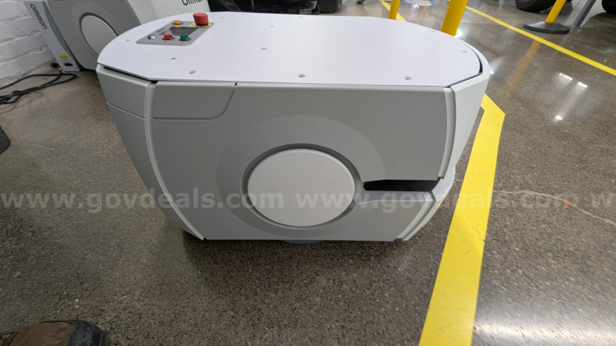 PAIR (x2) Omron LD-60 Autonomous Mobile Robots (AMR) - PROJECT/REPAIR - Needs Batteries   Government Surplus Auction - Photo #3